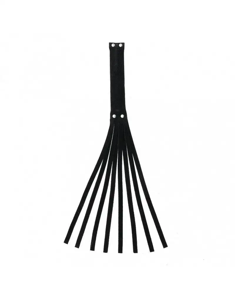 Suede-zweepje-voor-zachte-sensaties_428e55da-3f5a-4821-b19e-d487754df262-630962-1