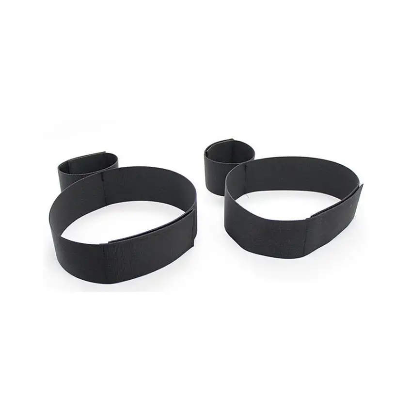 accessoire-d-attache-poignets-cuisses-1