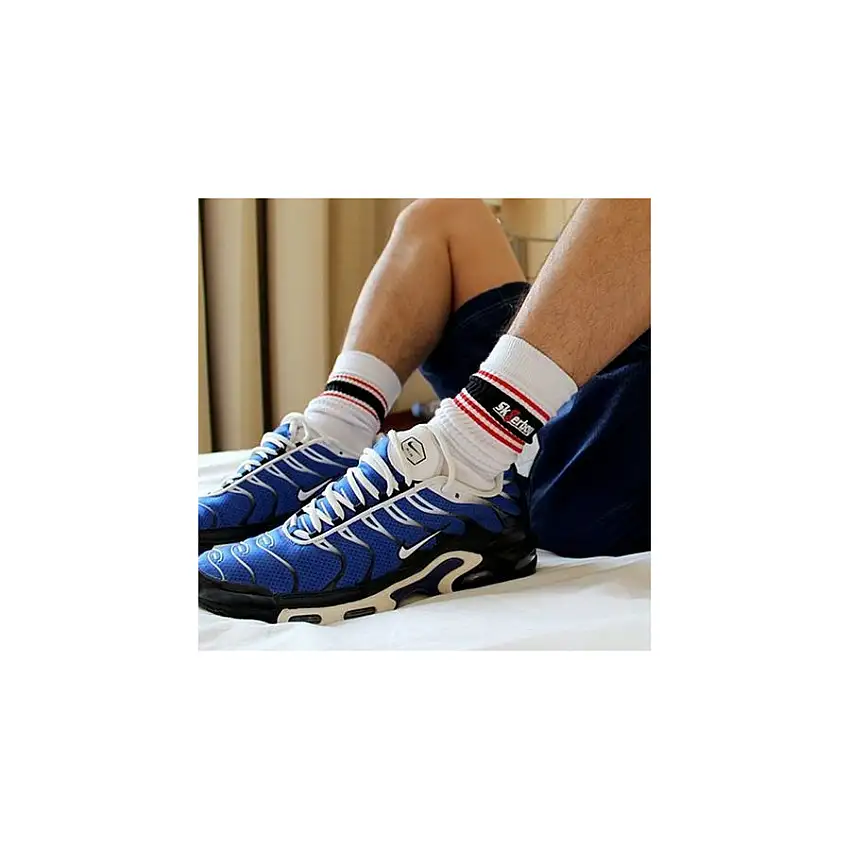 chaussettes-blanches-sk8erboy-deluxe-blanc-rouge-1