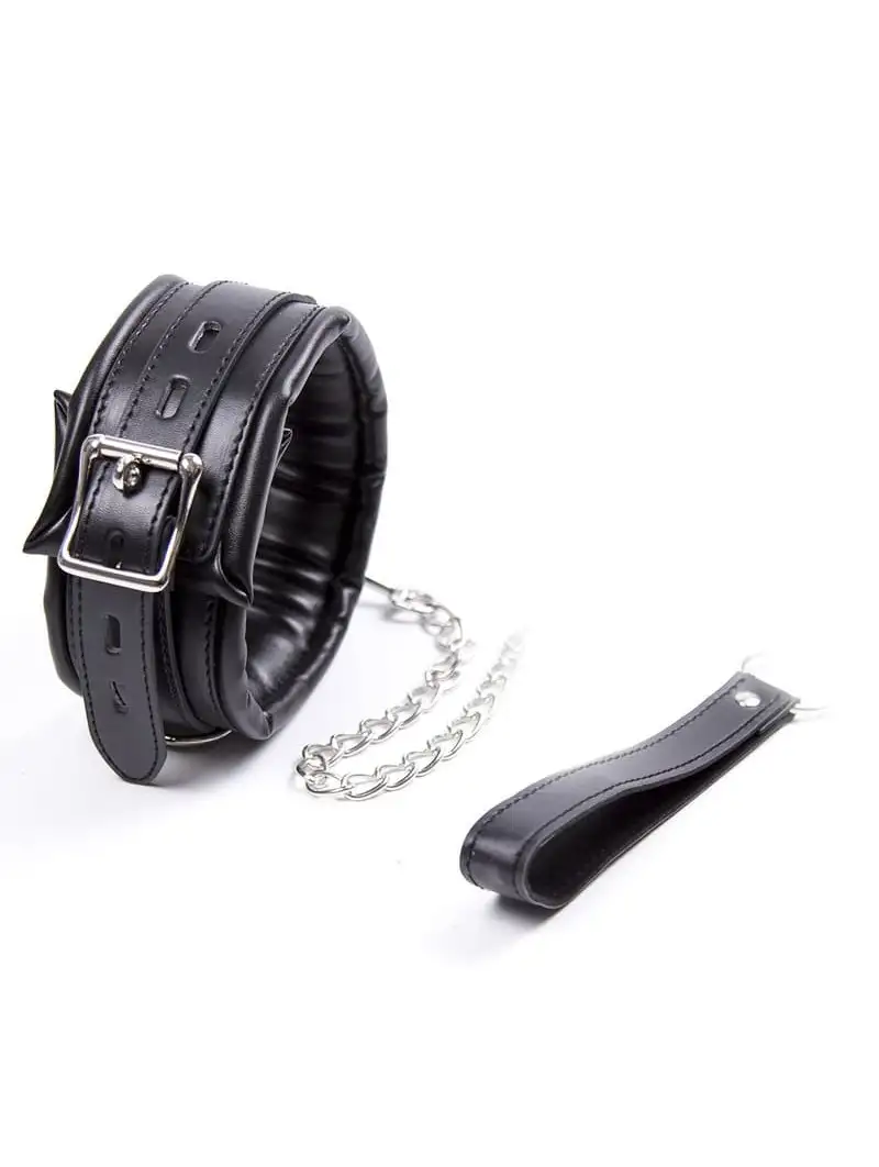 collier-bdsm-effet-cuir-rembourre-avec-laisse-1