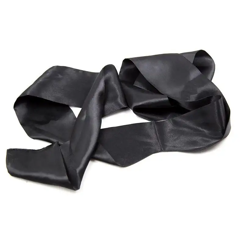 masque-en-satin-1