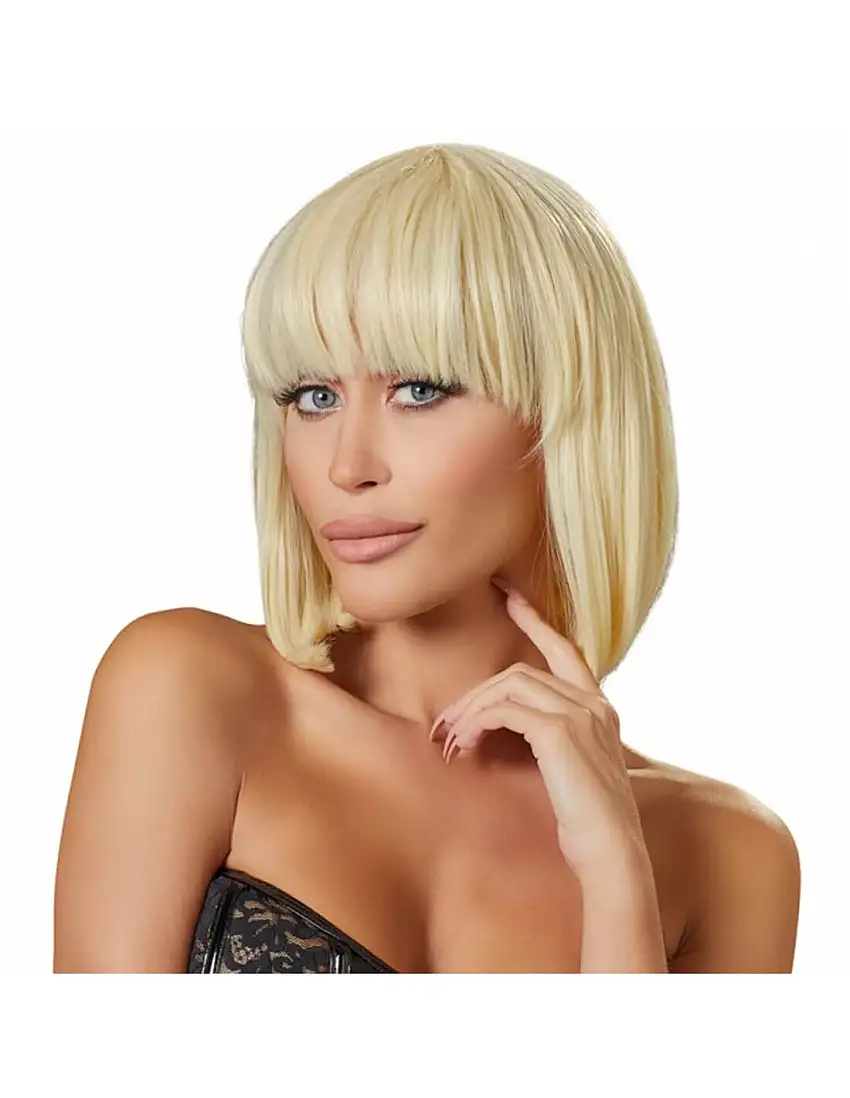perruque-blonde-carre-au-menton-et-frange-1