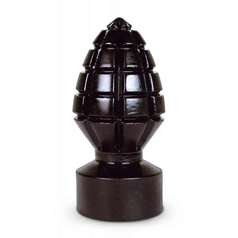 plug-geant-grenade-all-black-15cm-1