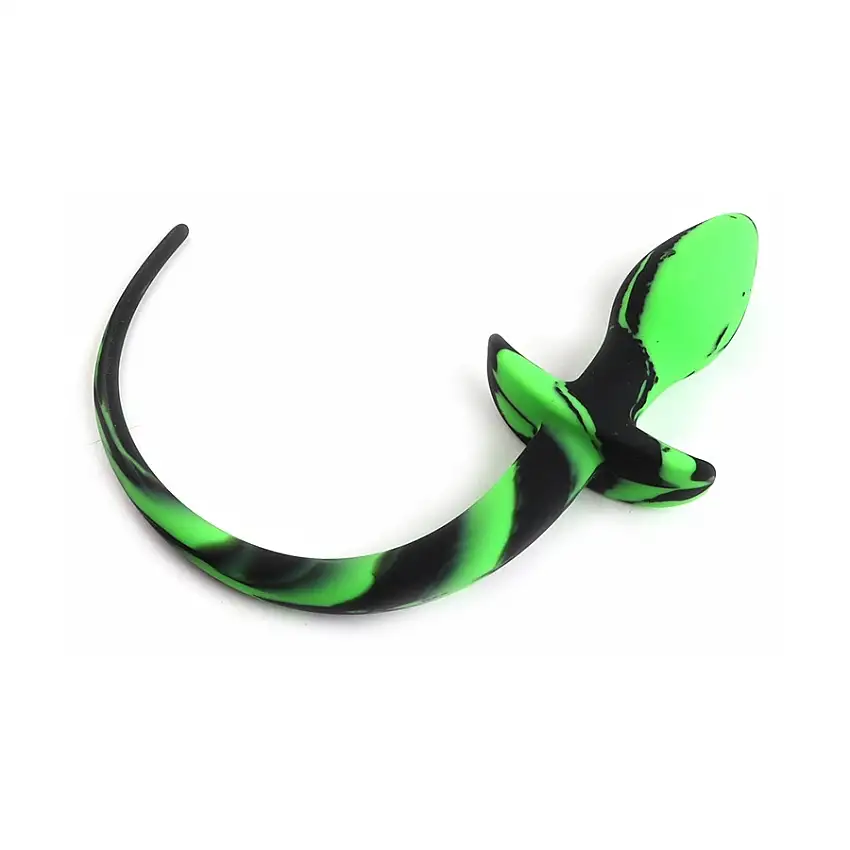 plug-queue-de-chien-silicone-dog-tail-75-x-31cm-vert-noir-1