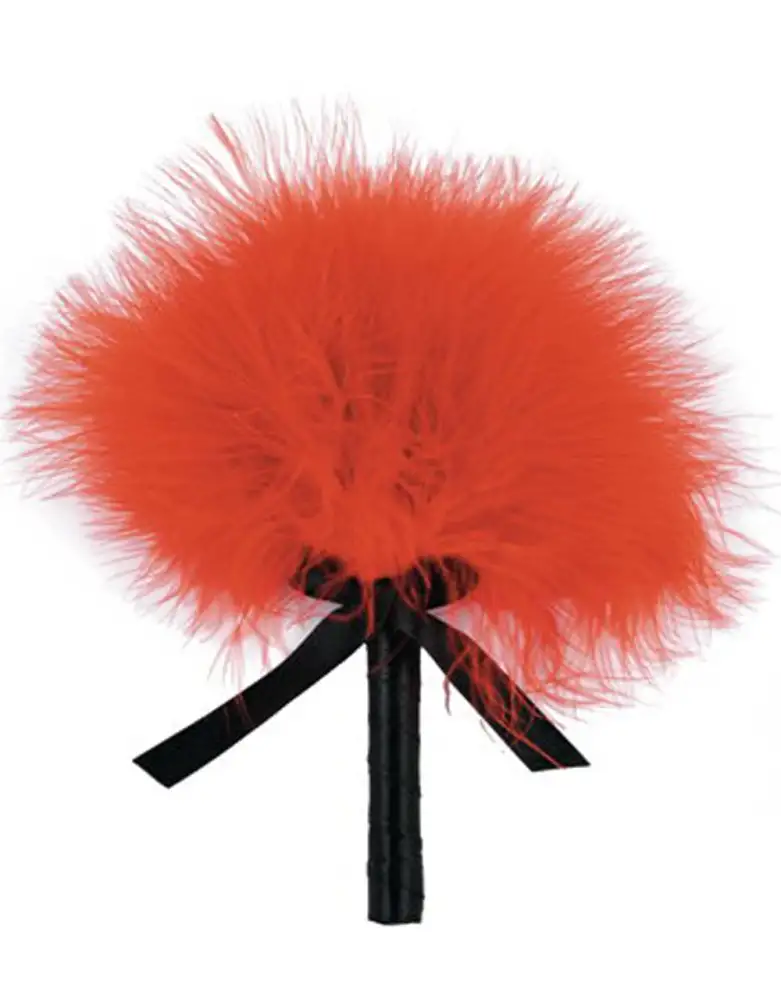 plumeau-rouge-avec-noeud-satine-1