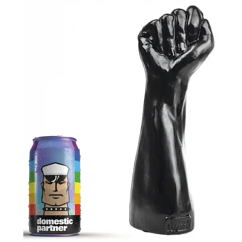 poing-fist-of-victory-26-x-9-cm-1
