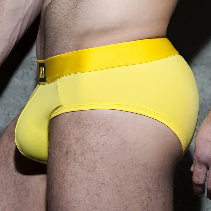 slip-fetish-classic-jaune-1