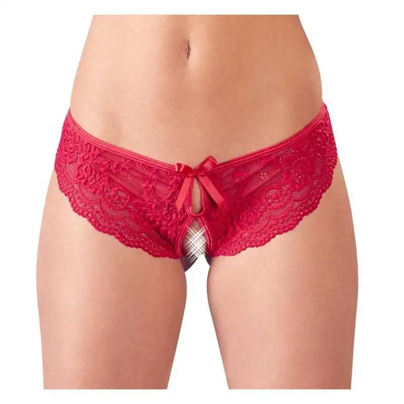 tanga-dentelle-rouge-ouverte-entre-jambes-1